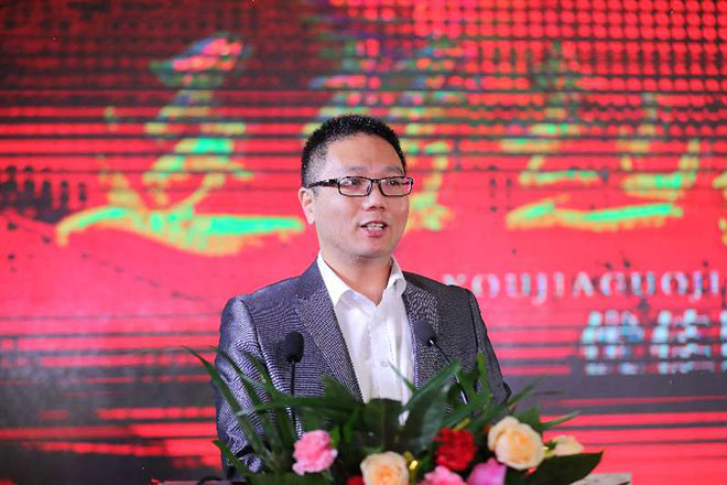 北汽鹏龙(天津)进出口有限公司领导赵贺峰先生 北汽鹏龙(天津)进出口有限公司领导赵贺峰先生